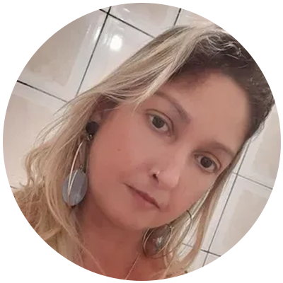 Maria Clara, 41 anos